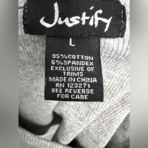 Justify Cropped Tank Top - Picture 2 of 2